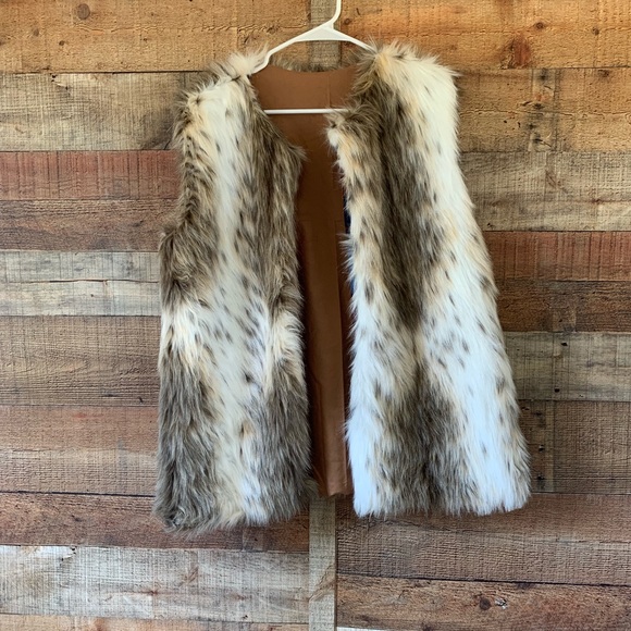 Mottled Faux Fur Vest - Picture 2 of 6